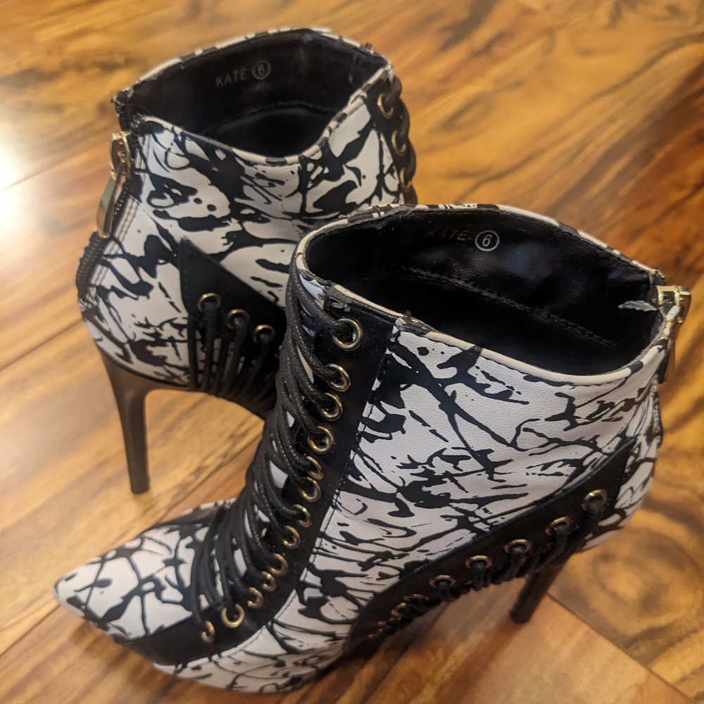 Athena Kate Bootie 4.5 inch Heels Woman's Size 6 Black and White Paint Splatter